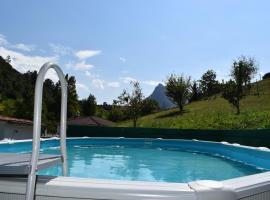 PRECIO ESPECIAL! LA CASA AZUL montaña, río, barbacoa y relax