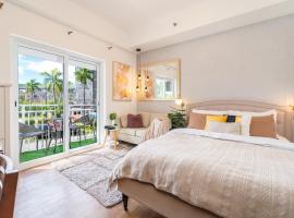 AMANI 133, 3 Minutes to Airport, FAST WI-FI, Free Netflix, hotel in Pusok