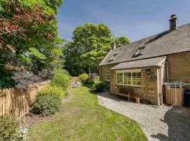 Charming 3/4 bedroom semi-detached cottage.