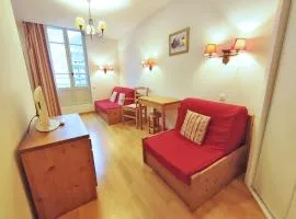 Le Marmotton, T2, centre Luchon, wifi, casier à skis, ascenseur, 5 personnes