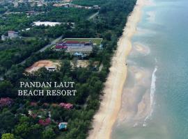 Pandan Laut Beach Resort, hotelli kohteessa Kampung Penarik