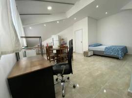 Apartamento Encantador Com Garagem Inclusa, hotel in Colombo