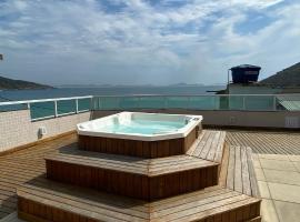 Beach thoow férias, hotel with jacuzzis in Arraial do Cabo