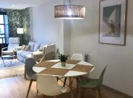 La plaza de llanes, Plaza Parres Sobrino, 6