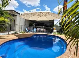 Charters Towers Motel, hotel di Charters Towers