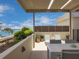 Aura 10 Shoal Bay, ξενοδοχείο με σπα σε Shoal Bay