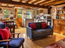 Finest Retreats - Great Cantal Granary, cottage in Llandrindod Wells