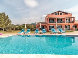 Eleni Luxury Villa, razkošen hotel v mestu plaža Almiros