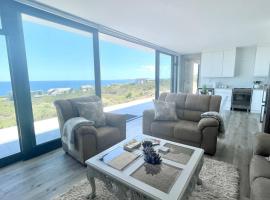 Exclusive luxury & lifestyle suite, hotell i Mossel Bay