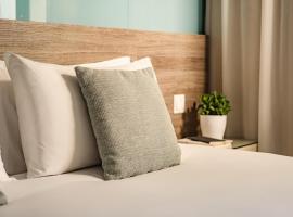 115 The Strand Hotel by NEU Collective, hotel in Il-Gżira