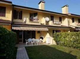 Spacious villa with private garden and shared pool