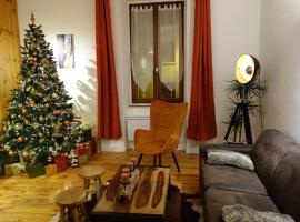 Appartement cosy montagne, centre ville de Briançon, hotel berdekatan Sekolah Ski Serre Chevalier Briançon, Briançon