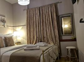 VENUS GUESTHOUSE, hotel en Portaria