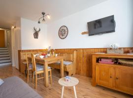 Apartment Les Lauzes D12 by Interhome, hotel in Les Menuires