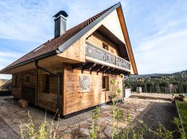 Ein JUWEL "zum-Auerhahn", povoljni hotel u gradu 'Modriach'