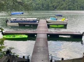Dream Chaser Chalet at Nantahala Lake