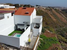 Villa Adri&aacute;n, hotel pobl&iacute;ž Leti&scaron;tě Gran Canaria - LPA, 