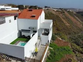 Villa Adrián