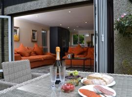 Luxury Home on Maenporth Estate Next to the Beach