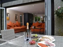 Luxury Home on Maenporth Estate Next to the Beach