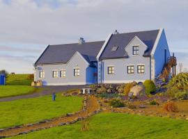 Self catering upstairs apartment at Tradcottage, hotel in Sligo