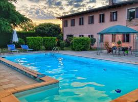 Villa Stefania Asolo piscina e biliardo: Riese'de bir otel