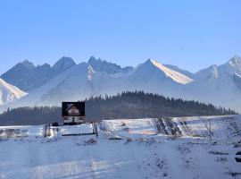Domek na Wichrowym Wzgórzu, resor ski di Dursztyn