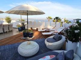 발로리스에 위치한 아파트 Best seaview Penthouse+77m2 privat roof terrace near beach and Cannes