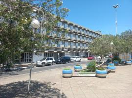 HOTEL BEIRA-MAR CENTRO DE EVENTOS, מלון בטרמנדאי