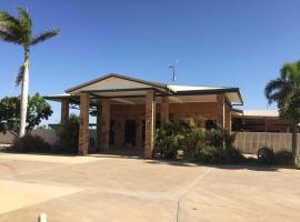 Boulder Opal Motor Inn, hótel í Winton