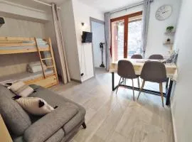 Le reflet des montagnes, studio, centre Luchon, 4 personnes