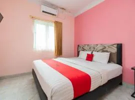 RedDoorz Syariah near Transmart Padang