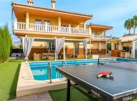 Villa de la Acacia Gójar by Ruralidays