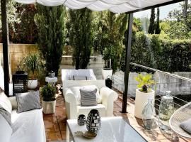 Estilosa casa golf suites