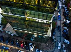 Hotel Green Glass