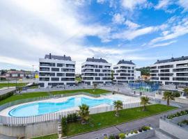 Miramar en urbanización con piscina, hotel in Luanco