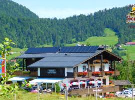 Hotel-Gasthof-Sonneck, ξενοδοχείο σε Reit im Winkl