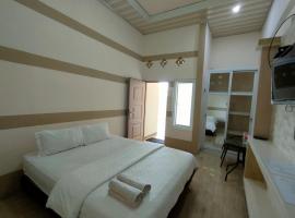 Hotel Lily Homestay, hotel sa Ngawi
