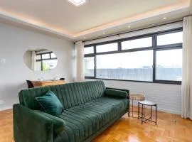 2 km da Praia da Alvorada, próximo ao Barra Shopping - AM203