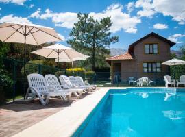 Caba&ntilde;as Monteolivos, lodge a Merlo