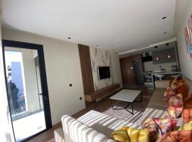 Modern 1 BR, 1min from Downtown Anoual Tramway, apartment in Casablanca