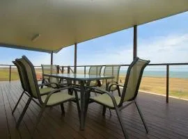 17 Sea Esplanade