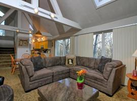 Rustic 3 bedroom home Moose Lodge, Hotel in Killington