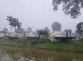 เขาเจ้าขา2, luxury tent in Khao Kho