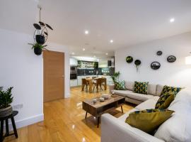 London Nino Apartments, hotel near Clapham Junction, London