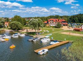 Hotel Ognisty Ptak, hotel v destinácii Węgorzewo