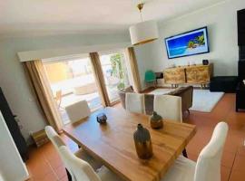 Cabedelo Beach Loft, hotel with parking in Darque