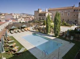 Parador de Plasencia, hotel in Plasencia