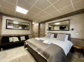 Guesthouse ROOM40: Malmedy şehrinde bir romantik otel