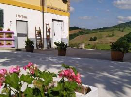 Cascina Angelina, farm stay in Casteggio